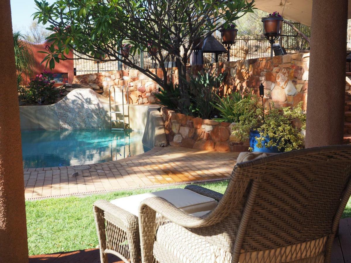 Wilmots On Dixon Bed & Breakfast อลิซสปริงส์ ภายนอก รูปภาพ